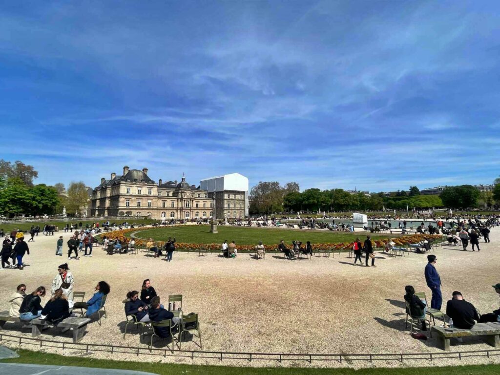 Jardin du Luxembourg - Traveling To Paris