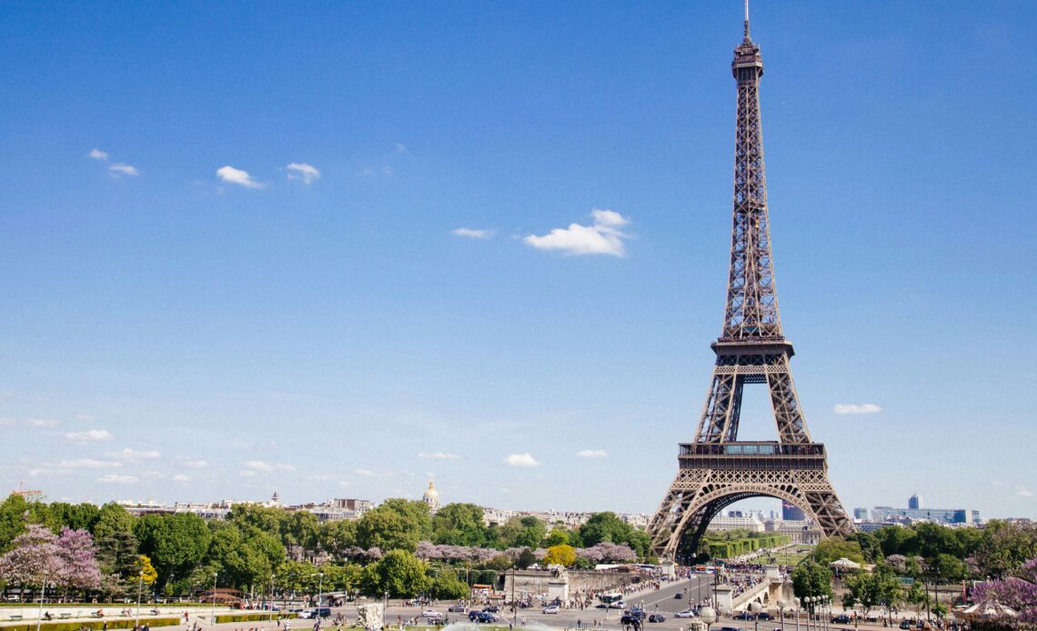 Paris Travel Guide